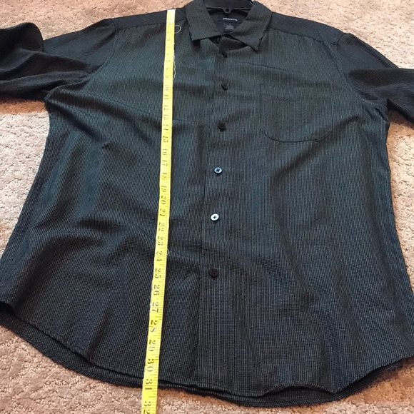 3/$20 🦋 Claiborne Button Down Dress Shirt EUC - Picture 7 of 7